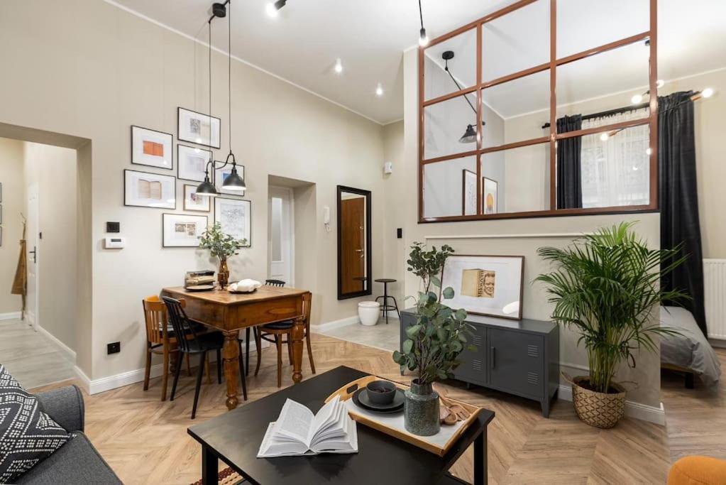 Nobel Apartment - Best Location! — Photos 1